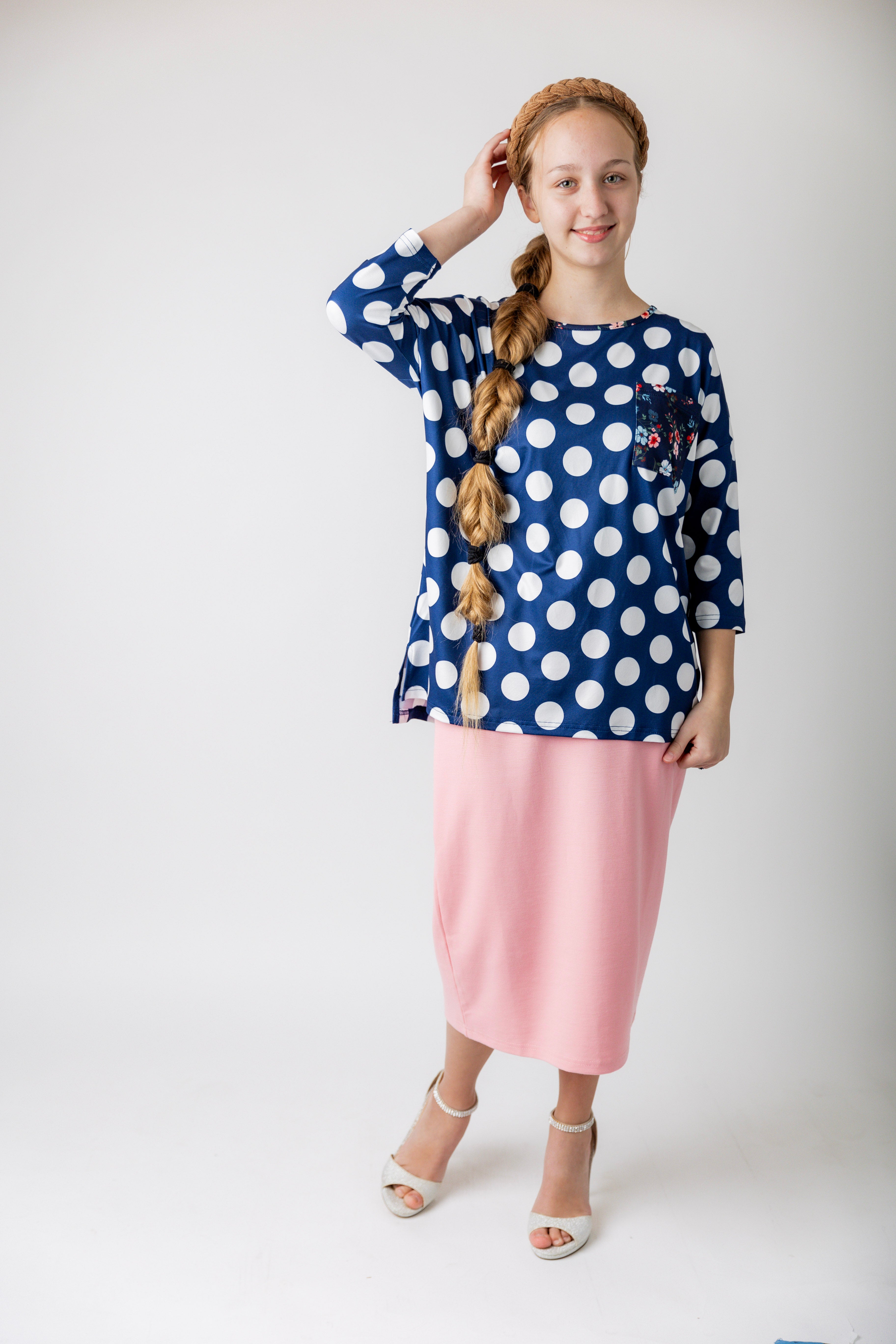 3/4 sleeve modest top with front pocket prints