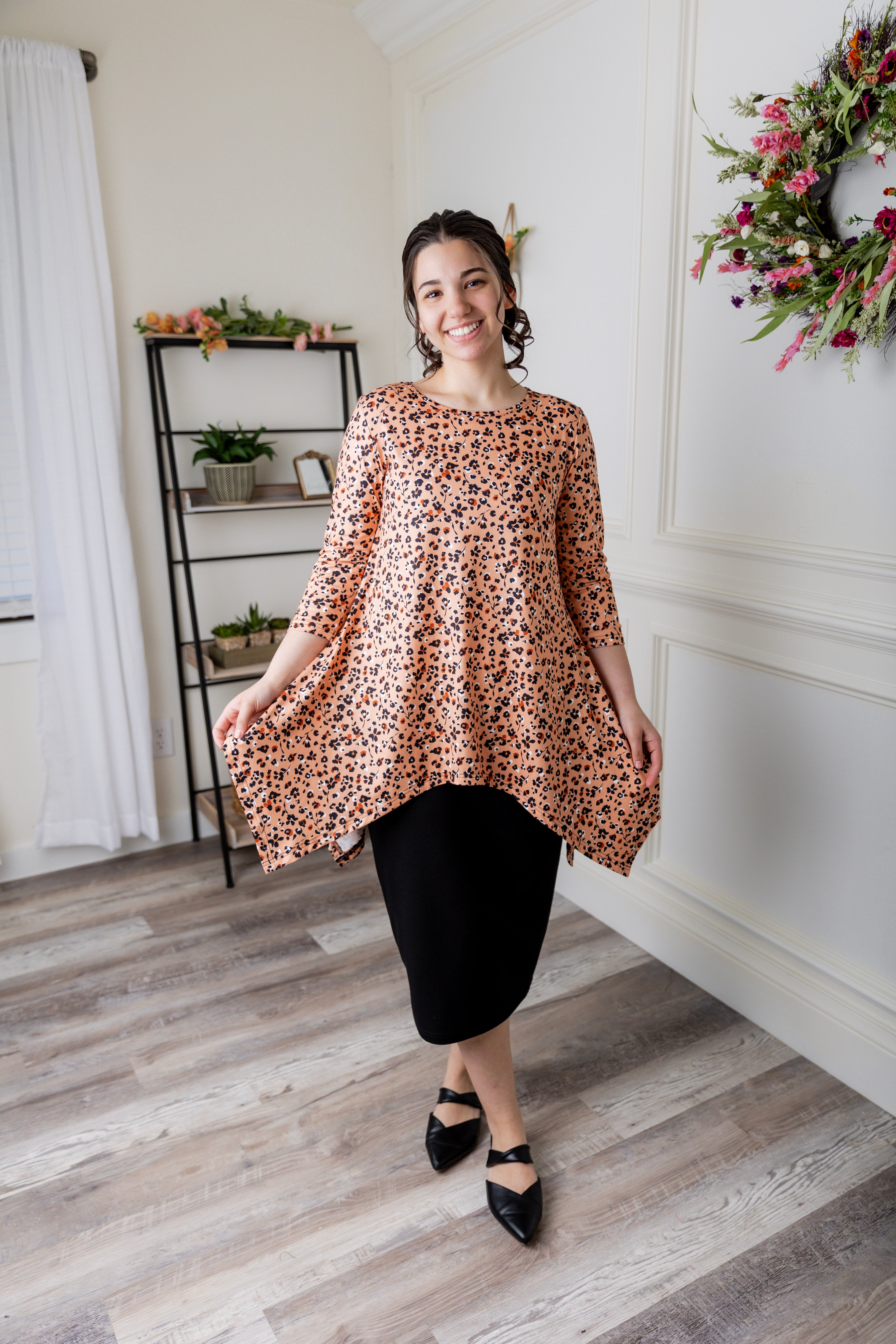  Modest sheyanne top with pretty prints 