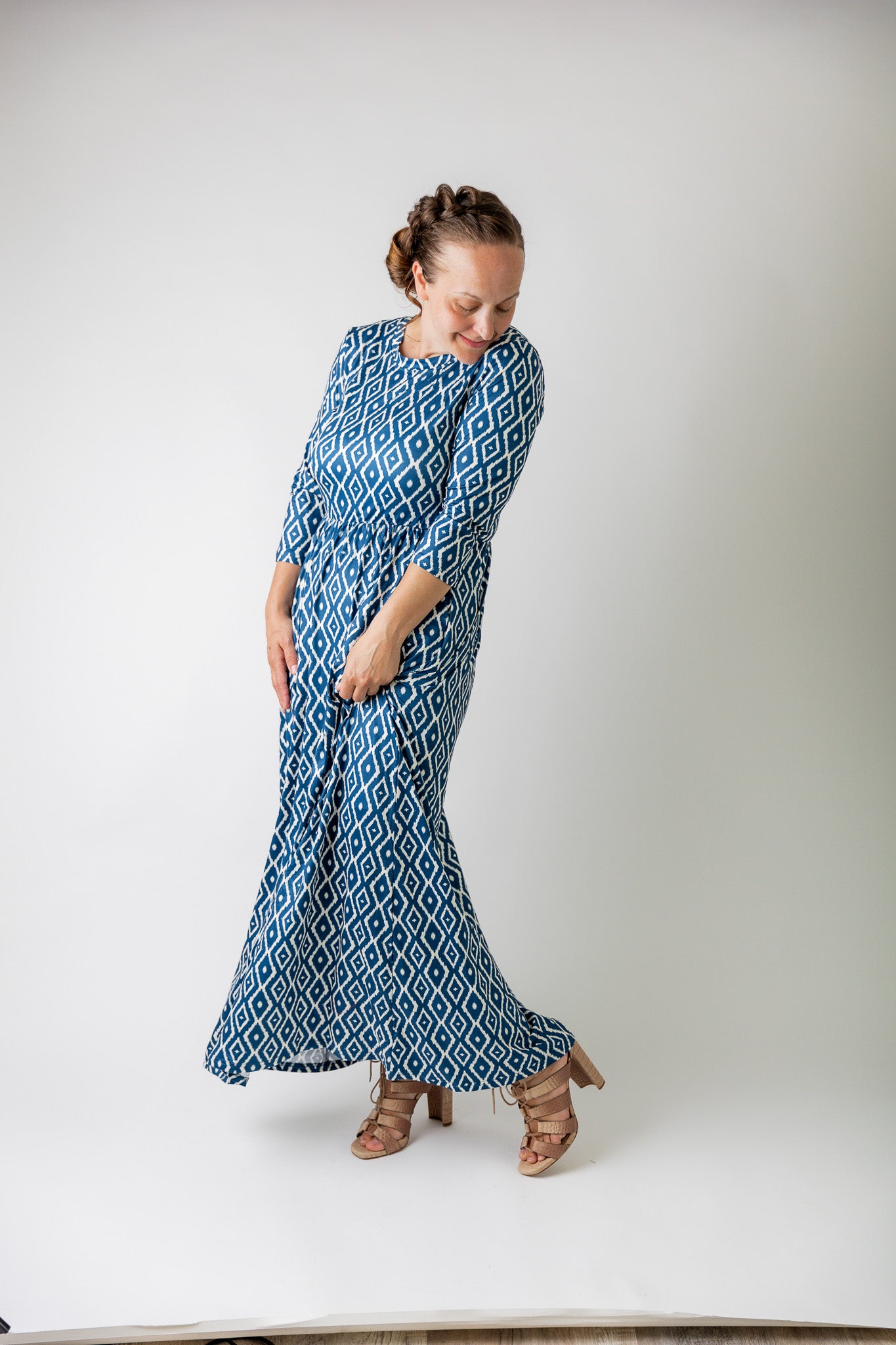 maxi modest dress pretty prints with pockets